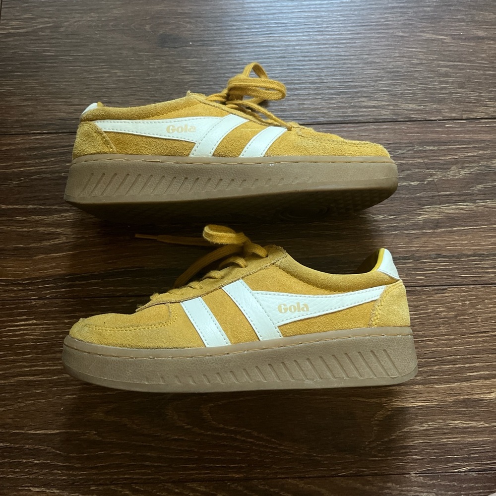 Suede Yellow Gola shoes
